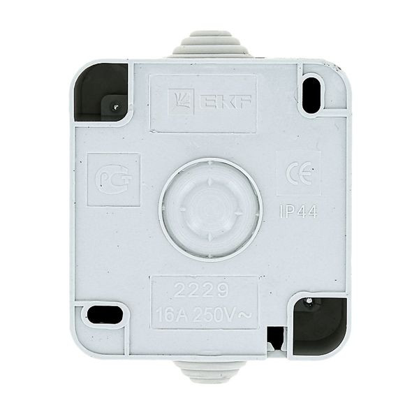 Прага Розетка 1-местная 16А с заземлением с крышкой IP44 белая с защ, штор, EKF Прага Розетка 1-местная 16А с заземлением с крышкой IP44 белая с защ, штор, EKF