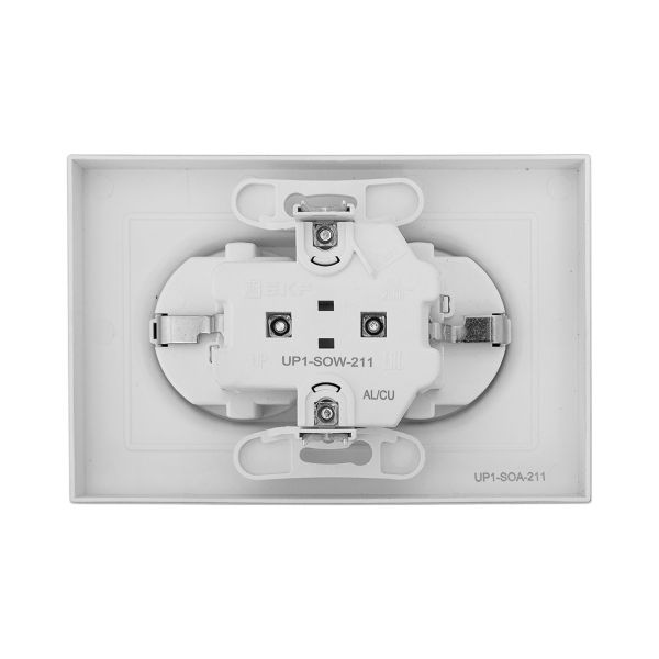 Механизм розетки двойной, 16А, с заземлением, со шторками, с рамкой, алюминий Эпика EKF Механизм розетки двойной, 16А, с заземлением, со шторками, с рамкой, алюминий Эпика EKF