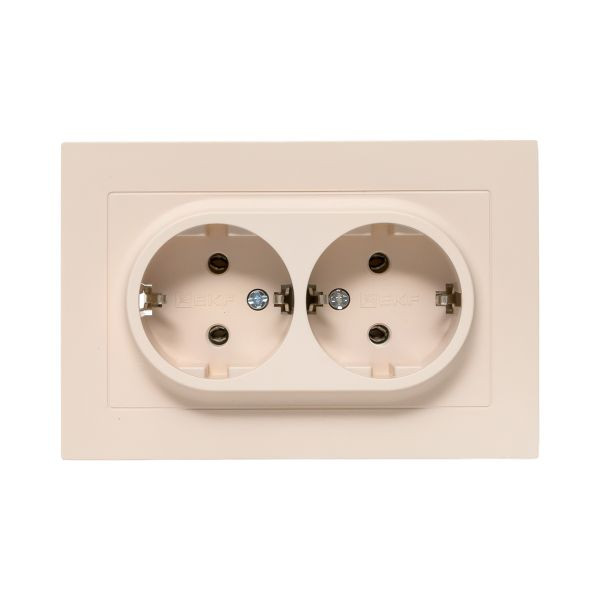 Механизм розетки двойной, 16А, с заземлением, без шторок, с рамкой, кремовый Эпика EKF Механизм розетки двойной, 16А, с заземлением, без шторок, с рамкой, кремовый Эпика EKF