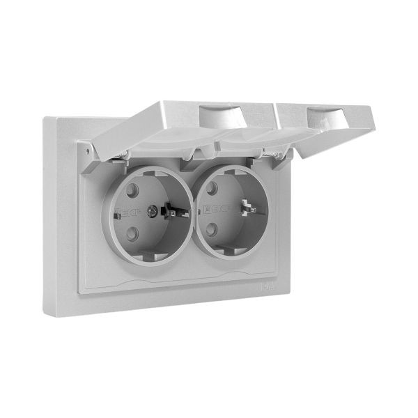 Механизм розетки двойной, 16А, IP44, с заземлением, со шторками, с рамкой, с крышками, алюминий Эпика EKF Механизм розетки двойной, 16А, IP44, с заземлением, со шторками, с рамкой, с крышками, алюминий Эпика EKF