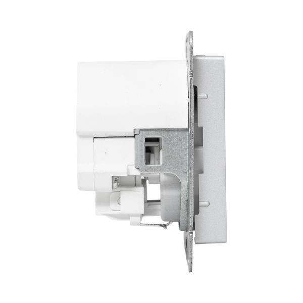 Механизм розетки с USB-C - 2шт, 16А, с заземлением, со шторками, алюминий Эпика EKF Механизм розетки с USB-C - 2шт, 16А, с заземлением, со шторками, алюминий Эпика EKF