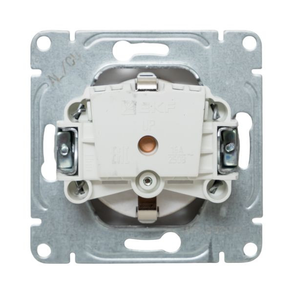 Механизм розетки, 16А, с заземлением, со шторками, шампань Эпика EKF Механизм розетки, 16А, с заземлением, со шторками, шампань Эпика EKF