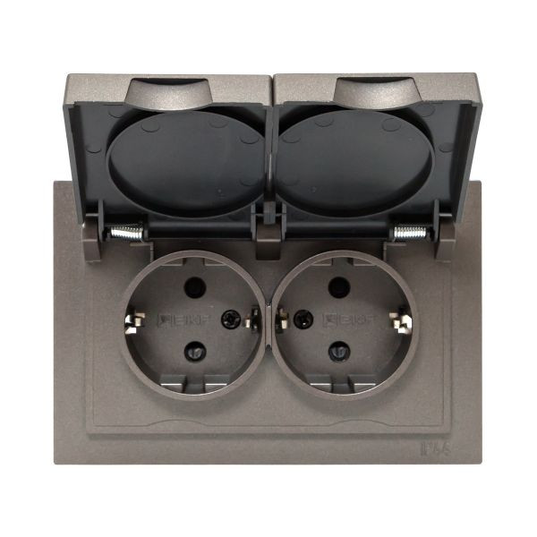 Механизм розетки двойной, 16А, IP44, с заземлением, со шторками, с рамкой, с крышками, мокко Эпика EKF Механизм розетки двойной, 16А, IP44, с заземлением, со шторками, с рамкой, с крышками, мокко Эпика EKF