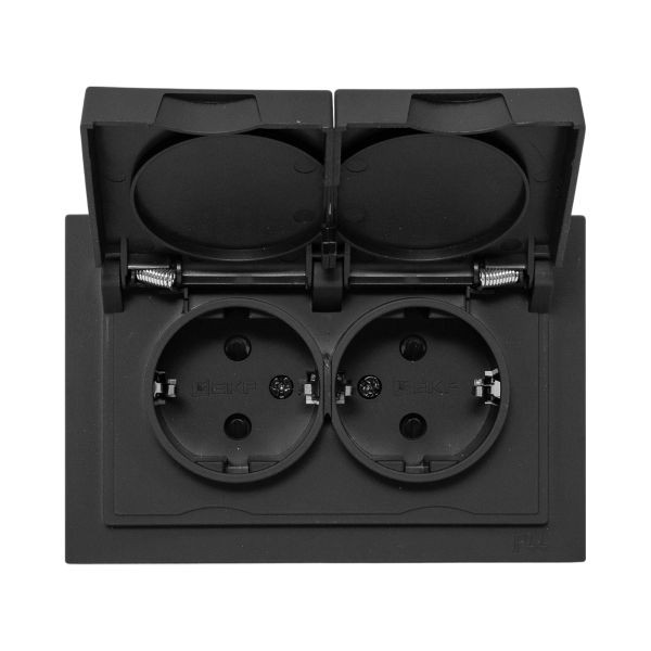 Механизм розетки двойной, 16А, IP44, с заземлением, со шторками, с рамкой, с крышками, чёрный Эпика EKF Механизм розетки двойной, 16А, IP44, с заземлением, со шторками, с рамкой, с крышками, чёрный Эпика EKF